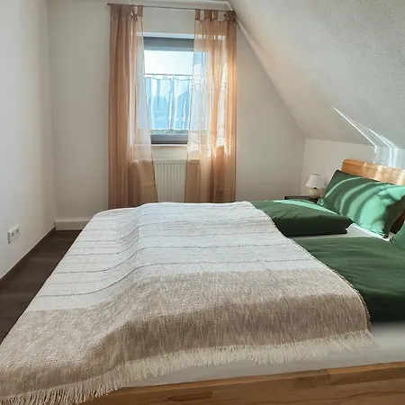 Apartment Geräumige Mit 2 Schlafzimmern, Fitness&bestlage